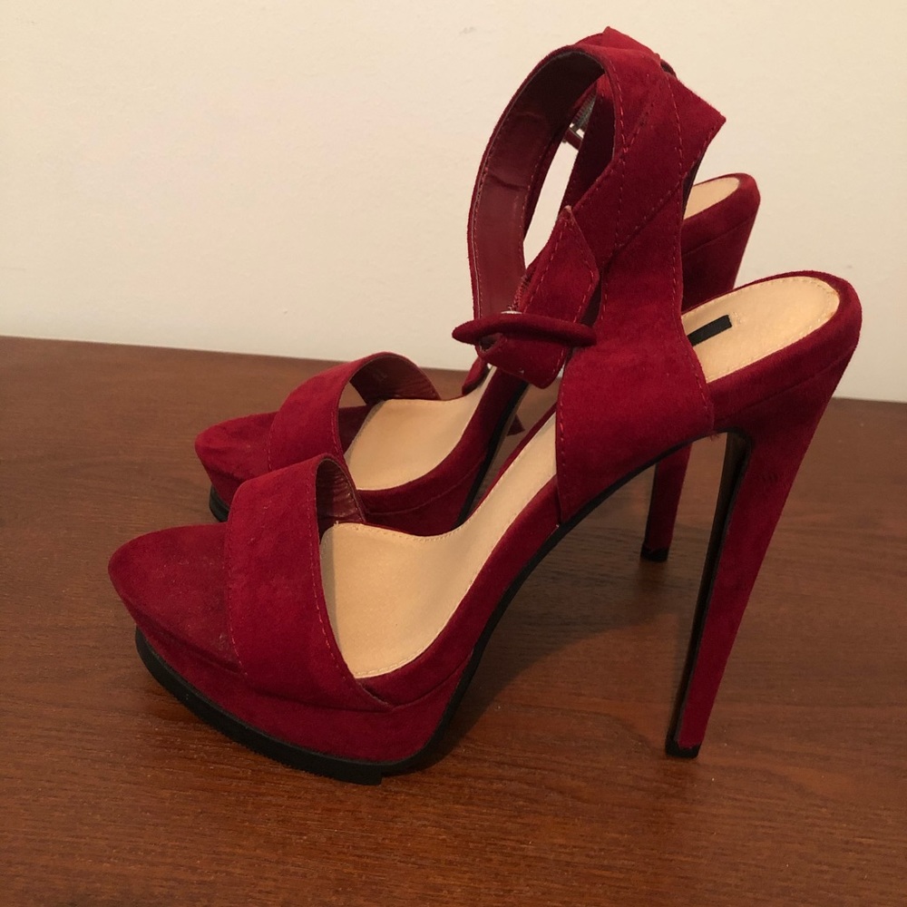 Maroon color heels